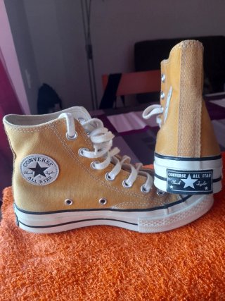 Converse Chuck Taylor Amarillas Talla 36