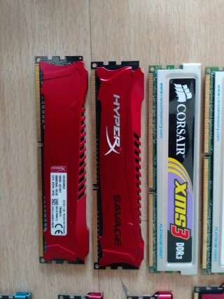 Lote entero de Memorias RAM DDR3 y placa PC