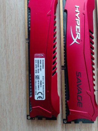 Lote entero de Memorias RAM DDR3 y placa PC