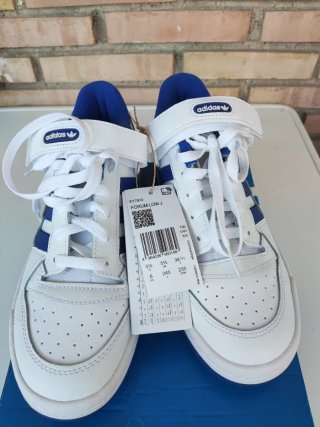 Zapatillas Adidas Forum Low Blancas y Azules