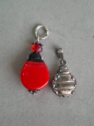 Charm Coccinella argento
