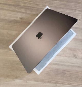 MacBook Air M2 13,6 16GB RAM 256GB SSD