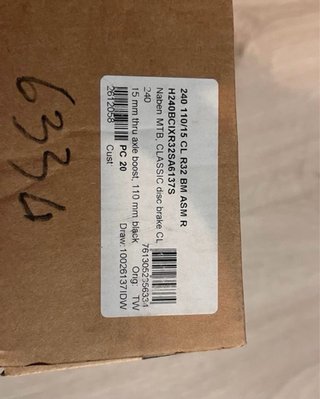 Buje DT Swiss Boost 32H Delantero