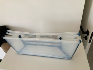 Bañera Stokke con adaptador