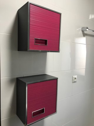 Conjunto espejo, aplique y 2 muebles baño