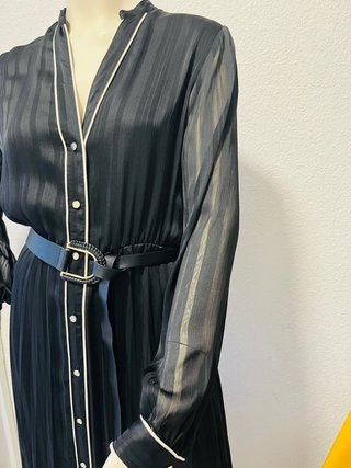 Vestido negro largo con cinturón