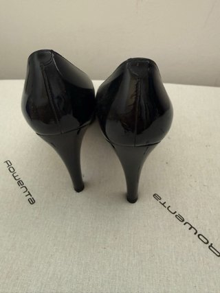 Zapatos de tacón UNISA negros