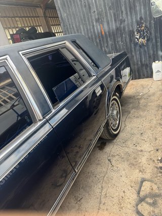 Ford Lincoln 1986