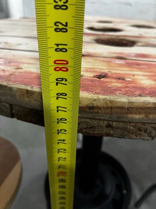 Mesa industrial y 2 taburetes madera/metal