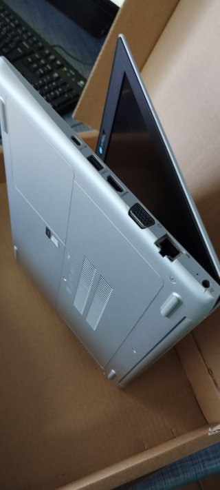 Computer portatile HP ProBook 430 G5 i5-7200U m.2 da 256 GB