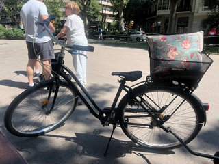 Bicicleta de paseo con cesta talla L