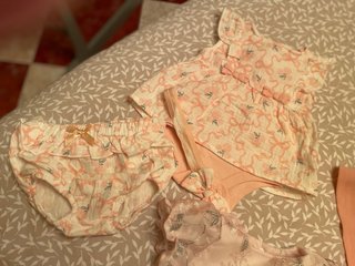 Lote 3 vestidos bebé 1-3 meses