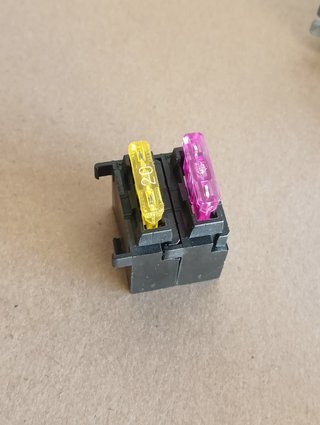 PORTAFUSIBLES AEREO PARA FUSIBLE LÁMINA - 2 TIPOS