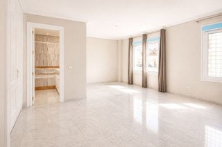 Piso en venta en Huerta del Pilar en Sevilla