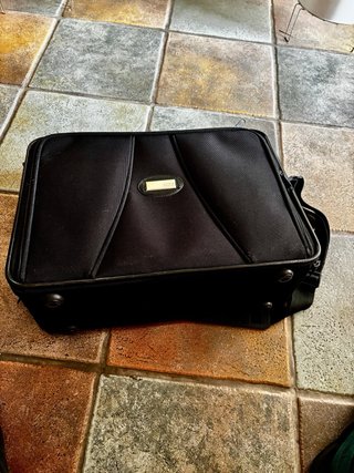 Maletín de viaje negro