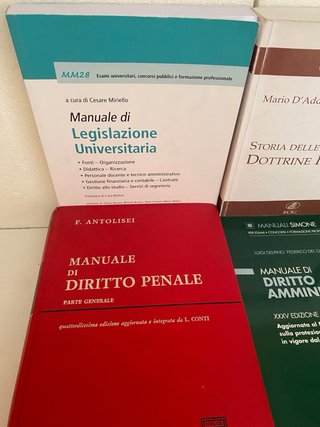 Libri universitari, diritto penale giurisprudenza