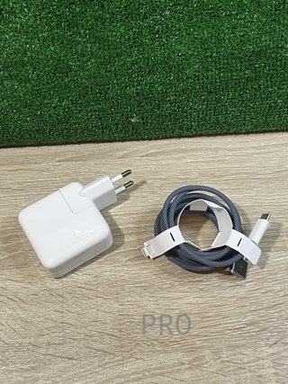 Apple MacBook Air Medianoche