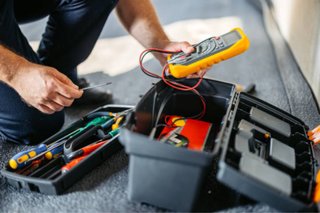 Electricista y servicio de reparación