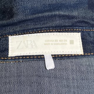Camisa vaquera Zara azul. XS pero es amplia.