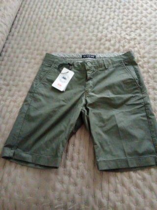 4 Pantalones Cortos Blancos (2 Deportivos, 2 Casua