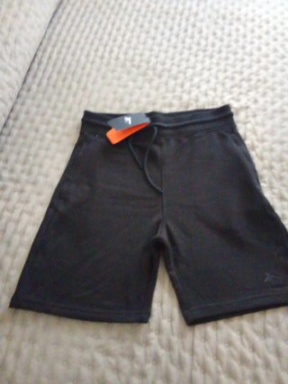 4 Pantalones Cortos Blancos (2 Deportivos, 2 Casua