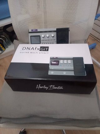 Harley Benton DNAfx Multiefectos Guitarra