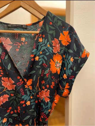 Vestido midi floral Zara Talla XS