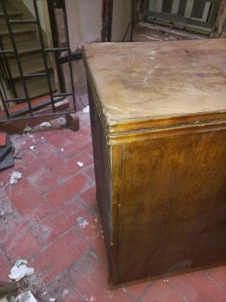 Máquina de coser Wertheim en mueble de madera