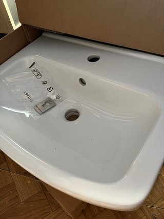 Pica lavabo de IKEA nuevo. Ancho: 54 cm Altura 15