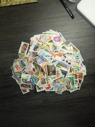 Lotto di 500 francobolli obliterati