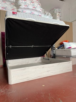 CANAPE Y COLCHON PIKOLIN PALERMO 4.0 VISCO 180x200