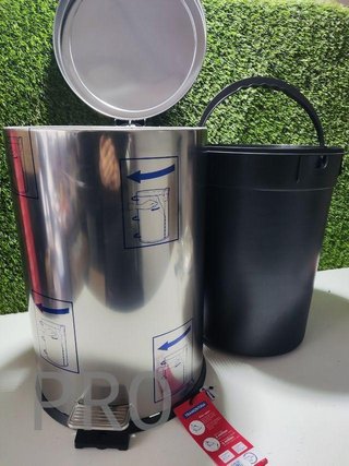 Cubo de basura para cocina de 20 litros con pedal