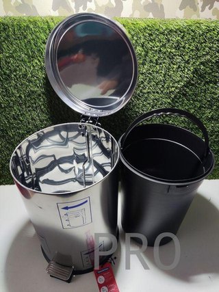 Cubo de basura para cocina de 20 litros con pedal
