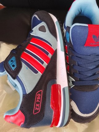 Zapatillas Adidas ZX750 Talla 42 Nuevas