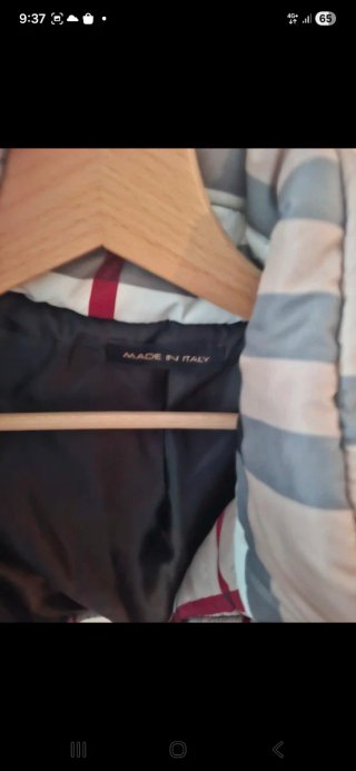 Plumifero corto de cuadros estilo Burberry