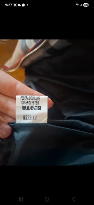 Plumifero corto de cuadros estilo Burberry