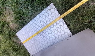 Carretilla de mano metálica
