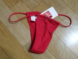 Perizoma rosso