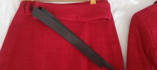Conjunto Adolfo Domínguez Chaqueta y Falda Rojo