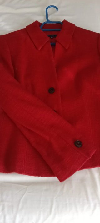 Conjunto Adolfo Domínguez Chaqueta y Falda Rojo