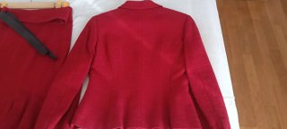 Conjunto Adolfo Domínguez Chaqueta y Falda Rojo