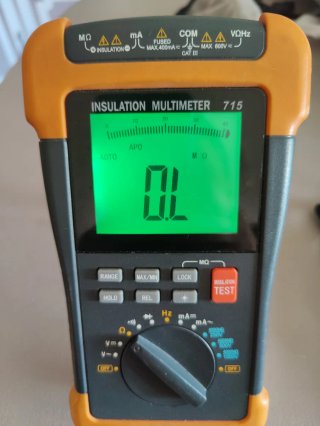 Megóhmetro/Multímetro FACOM 715