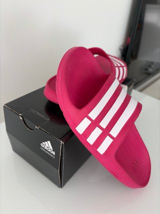 Chanclas Adidas Talla 37 Rosas Originales con Caja