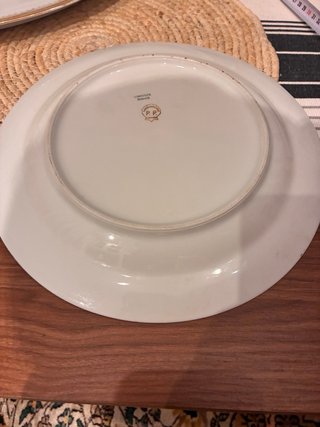 8 Platos y 2 Fuentes Limoges Dorados