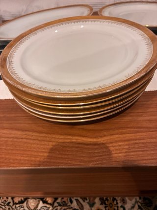 8 Platos y 2 Fuentes Limoges Dorados