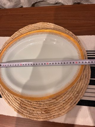 8 Platos y 2 Fuentes Limoges Dorados