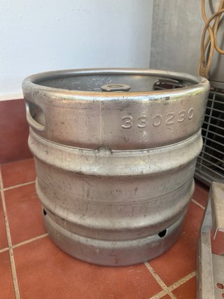 Grifo Cerveza Mahou  (muy buen estado) + Barriles