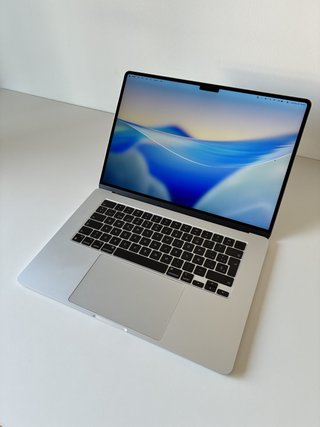 MacBook Air 15 M3 16GB 512GB Argento