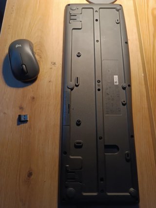 Teclado y Ratón Logitech Silencio Negro/Gris