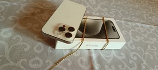 iPhone 15 Pro Blanco Dorado